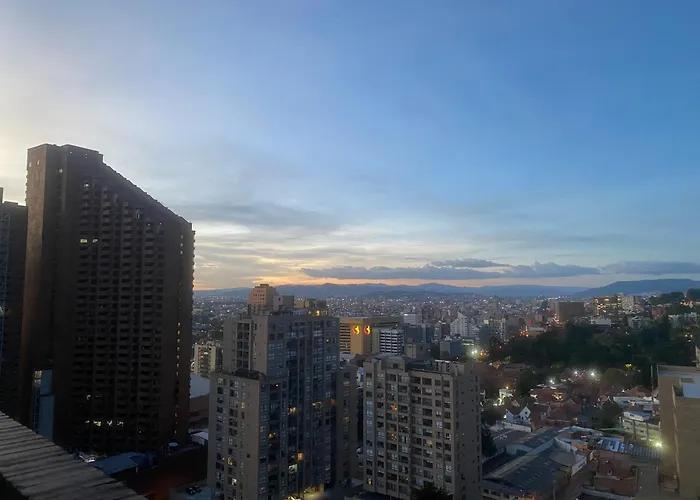 Loft Vibrante En Centro Internacional